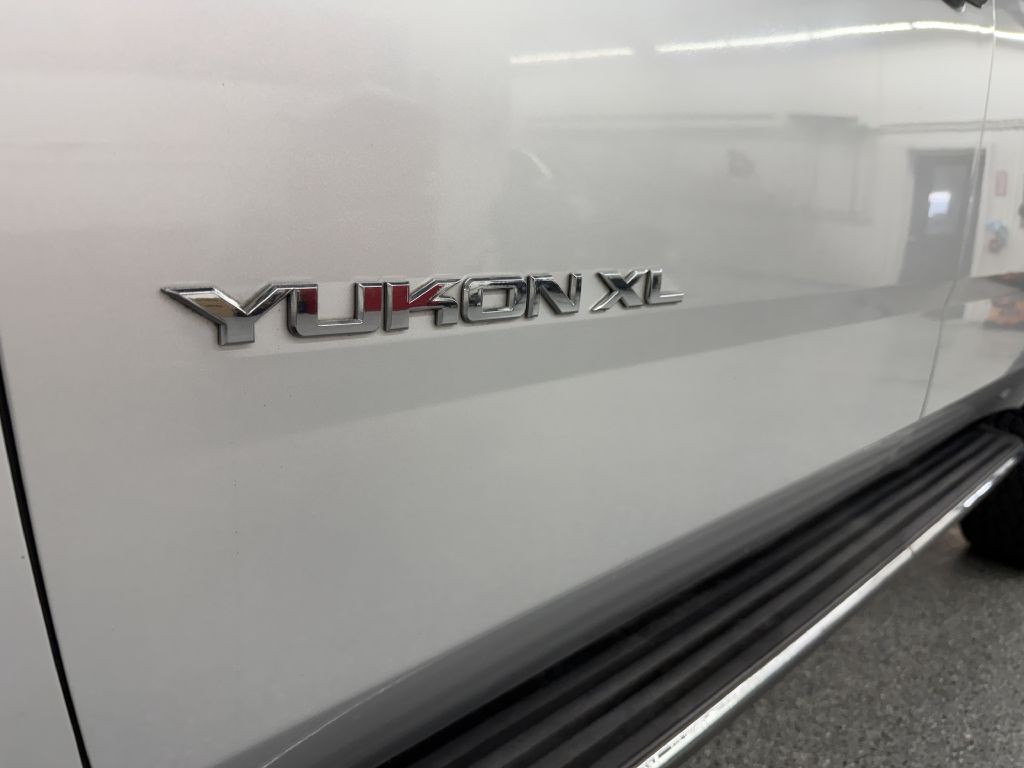 2020 GMC Yukon Image 9