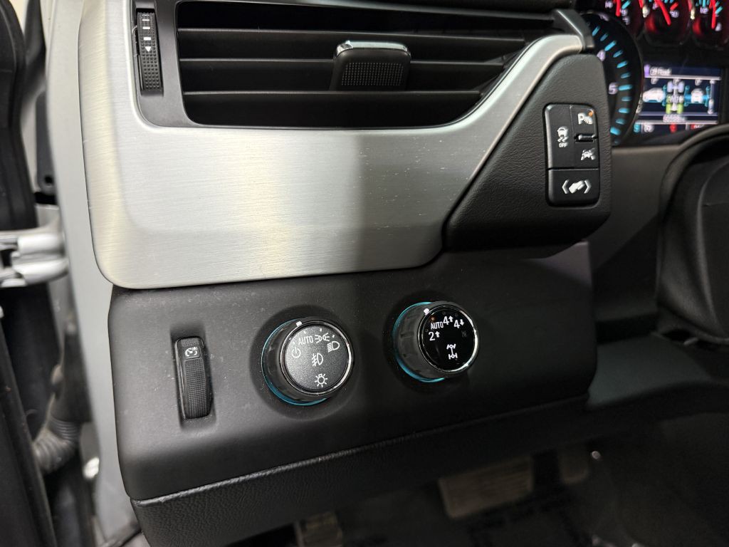 2020 GMC Yukon Image 20