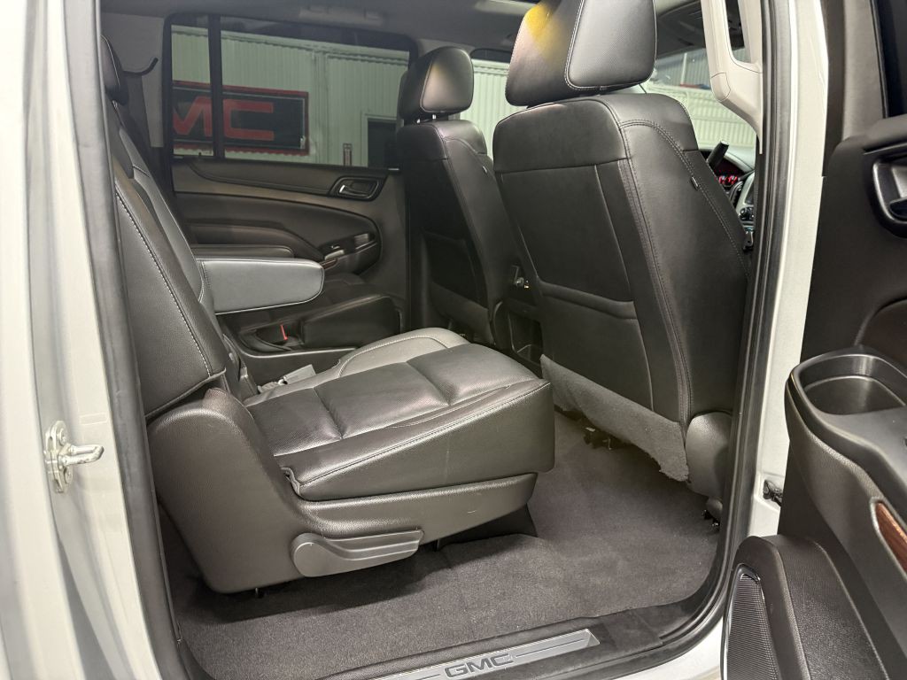 2020 GMC Yukon Image 41