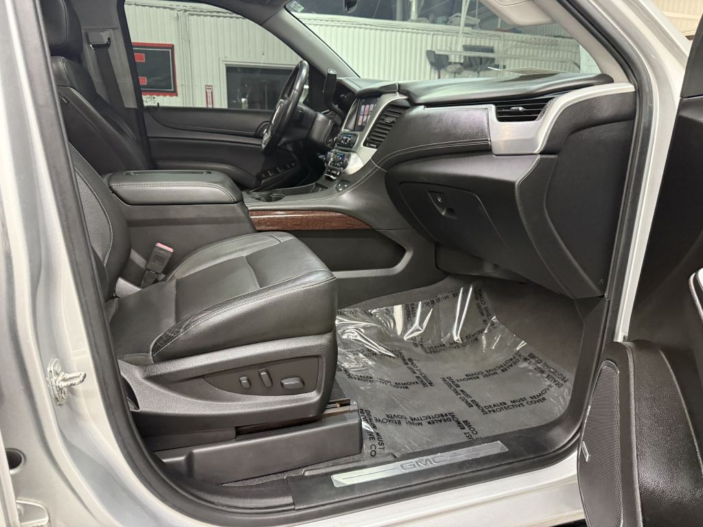 2020 GMC Yukon Image 46