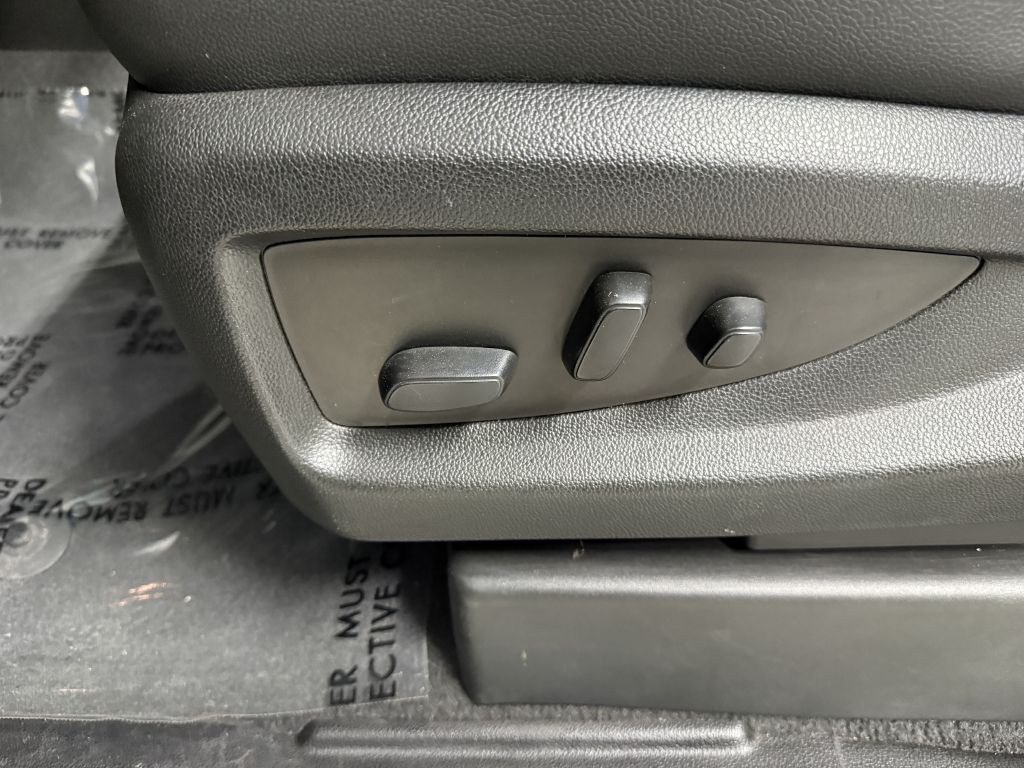 2020 GMC Yukon Image 16