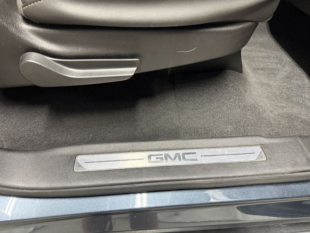 2020 GMC Yukon Image 41