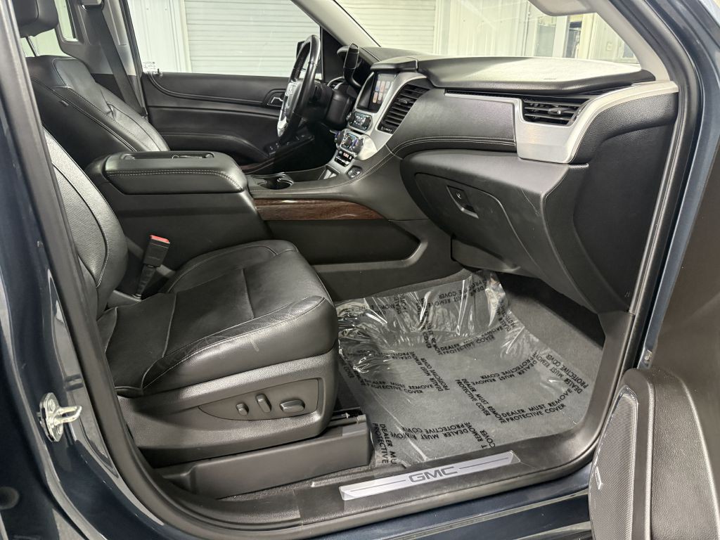 2020 GMC Yukon Image 44