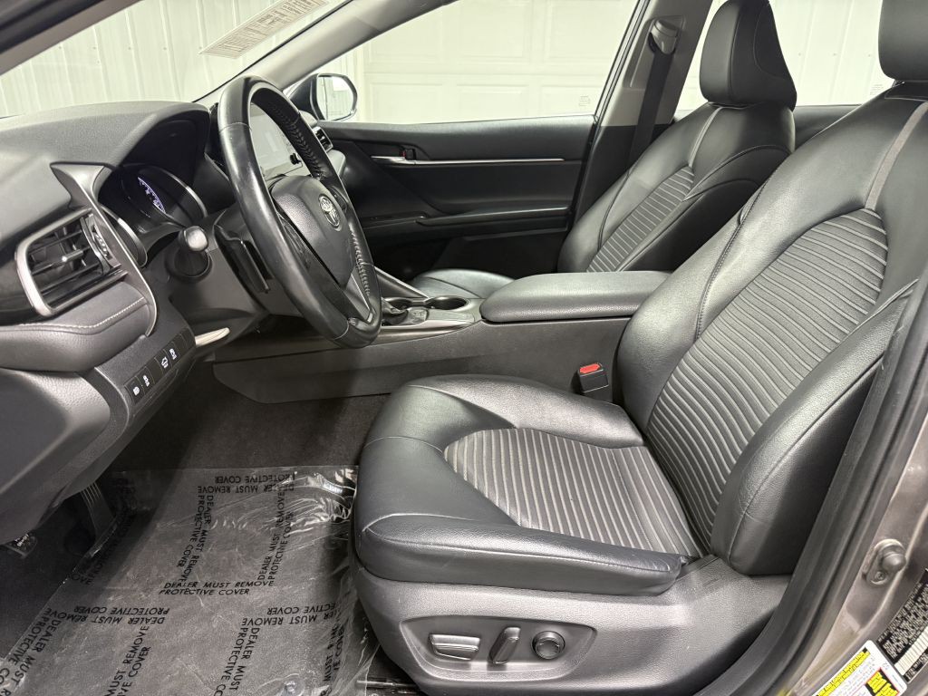 2021 Toyota Camry Image 9