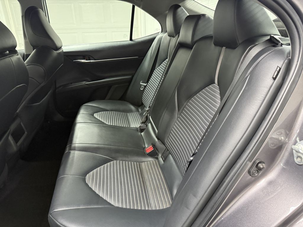 2021 Toyota Camry Image 25