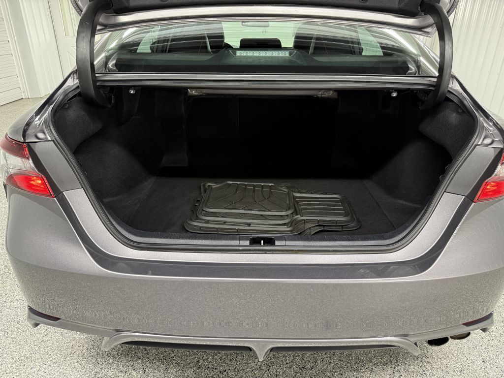 2021 Toyota Camry Image 27
