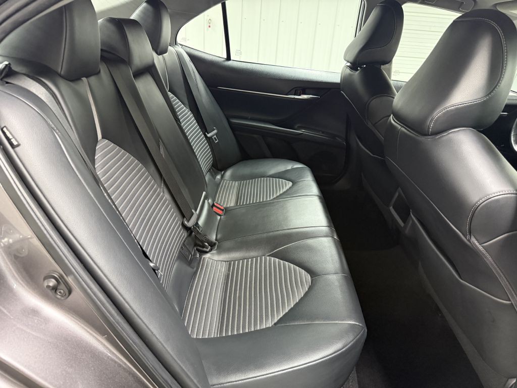 2021 Toyota Camry Image 30