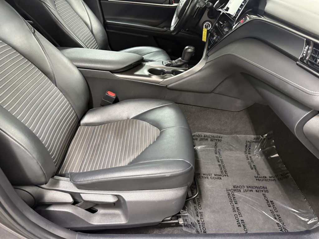 2021 Toyota Camry Image 33