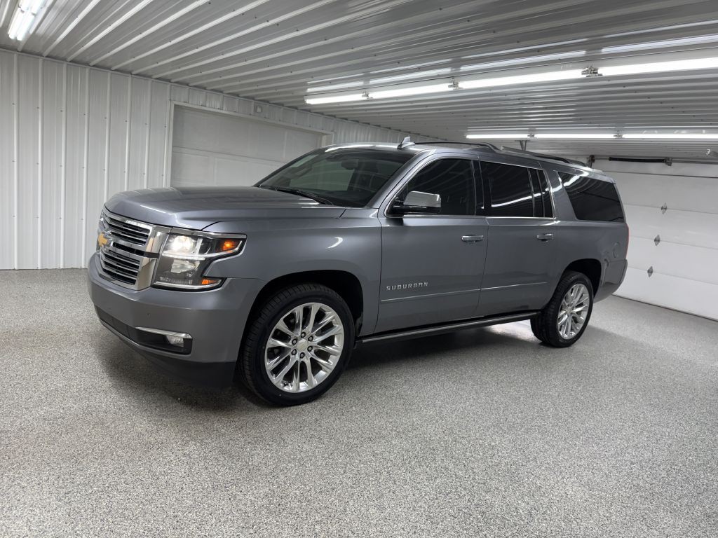 2019 Chevrolet Suburban Image 4