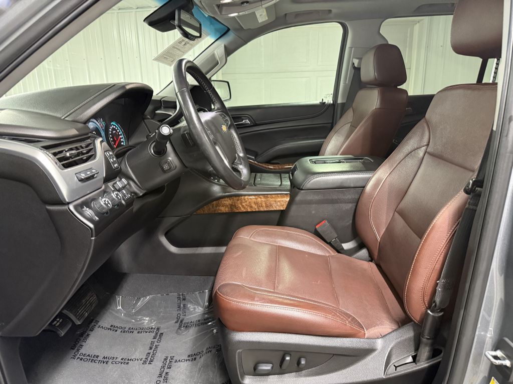 2019 Chevrolet Suburban Image 12