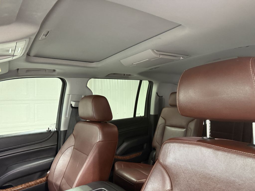 2019 Chevrolet Suburban Image 13
