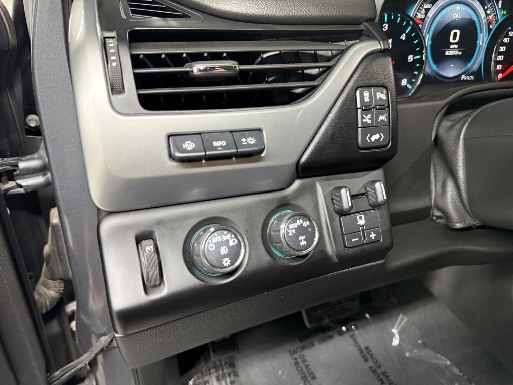 2019 Chevrolet Suburban Image 17