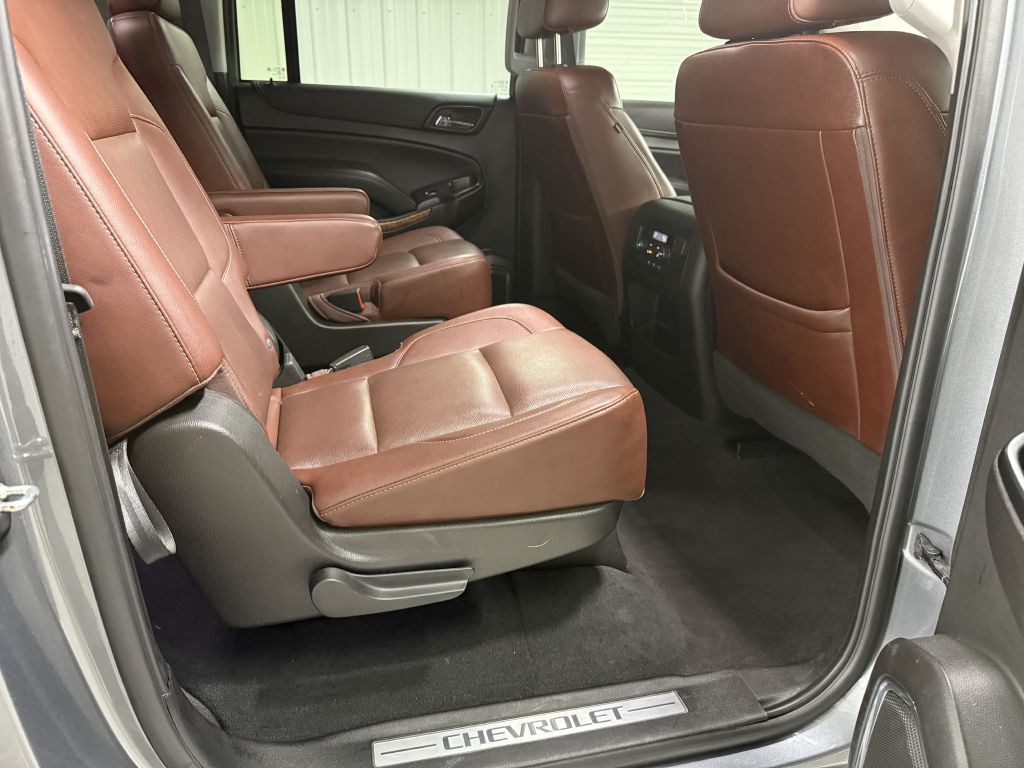 2019 Chevrolet Suburban Image 41