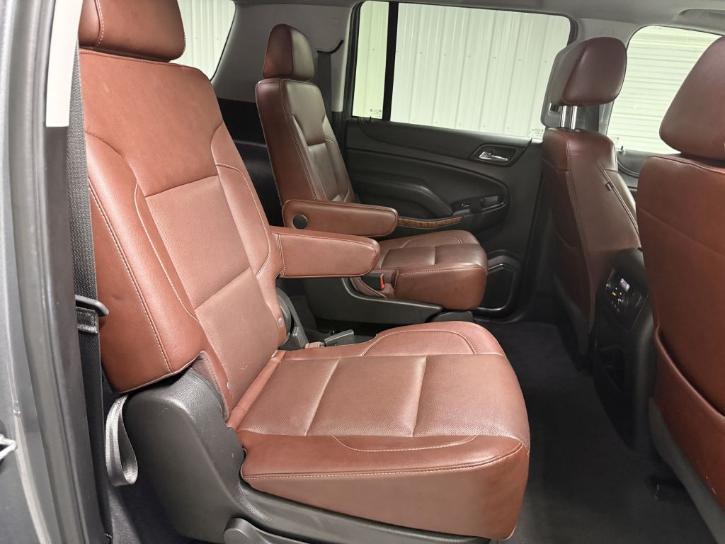 2019 Chevrolet Suburban Image 42