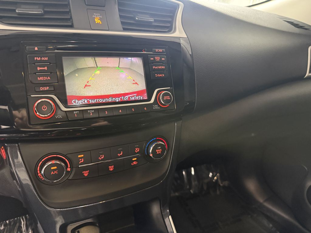 2017 Nissan Sentra Image 16