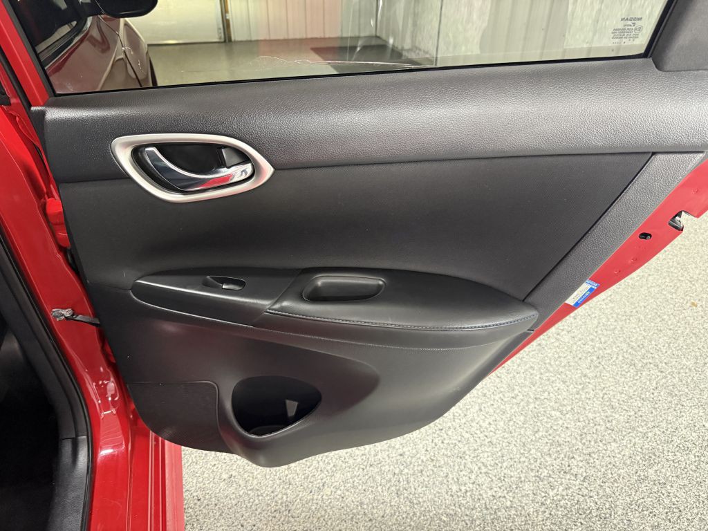 2017 Nissan Sentra Image 27
