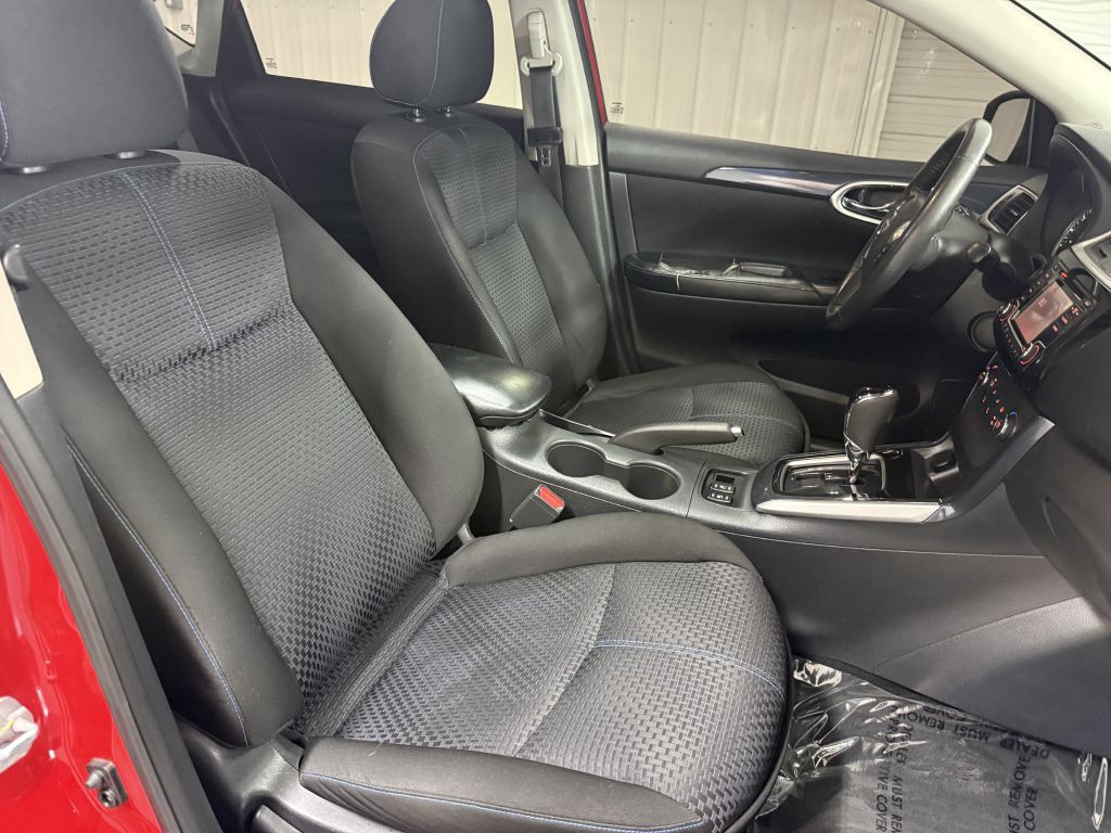 2017 Nissan Sentra Image 30