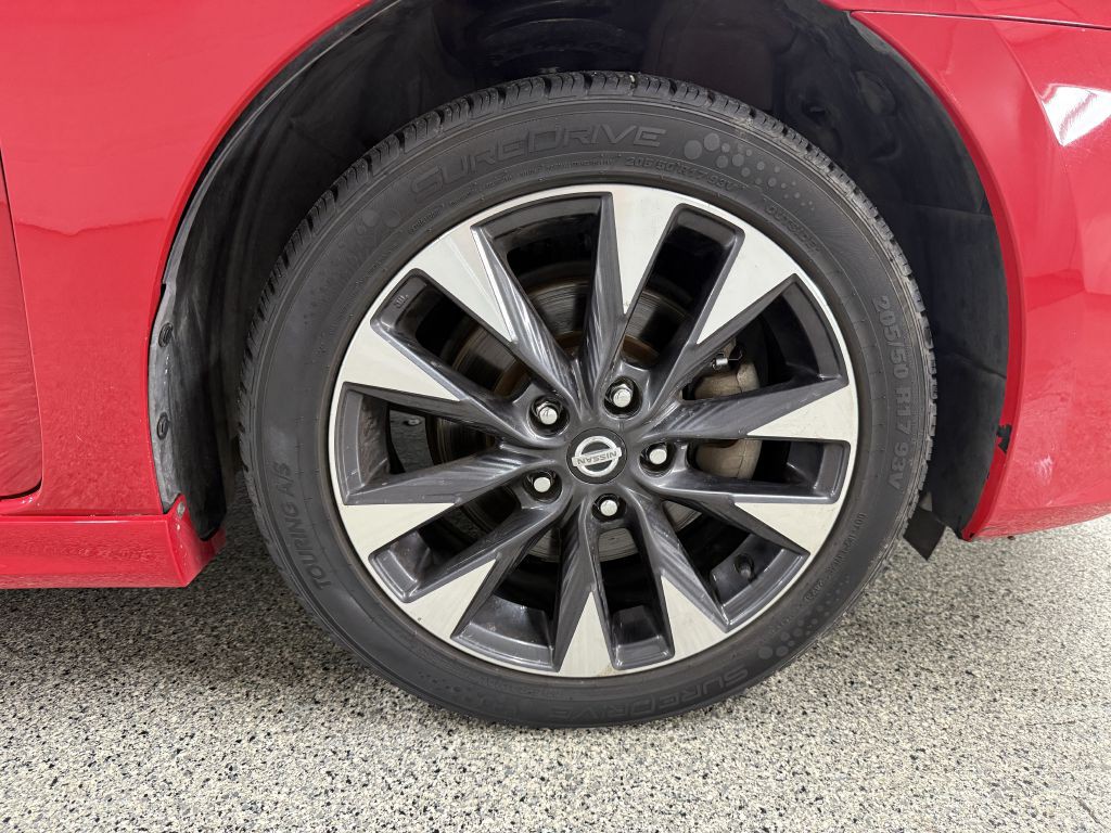 2017 Nissan Sentra Image 33