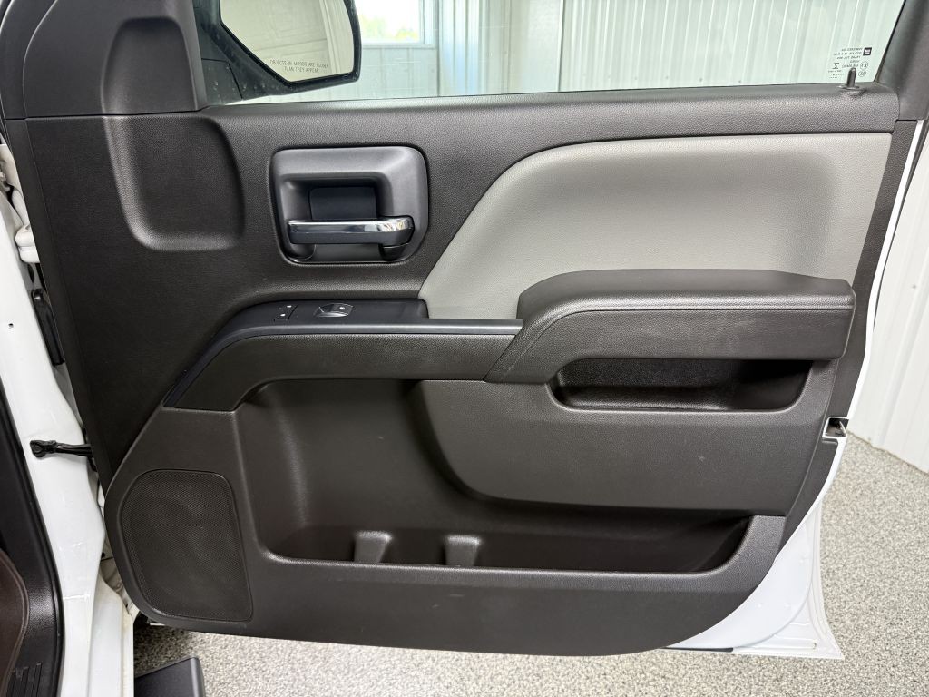 2018 GMC Sierra Image 32