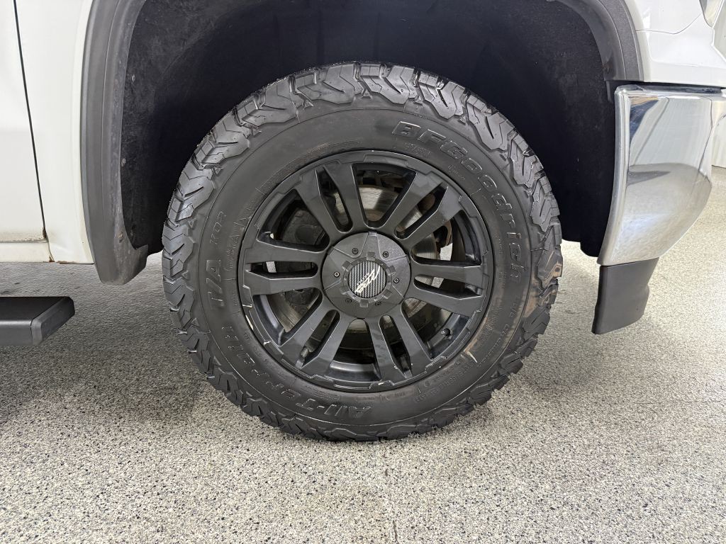 2018 GMC Sierra Image 33