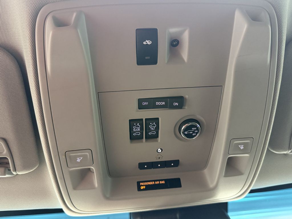 2018 Chevrolet Suburban Image 22