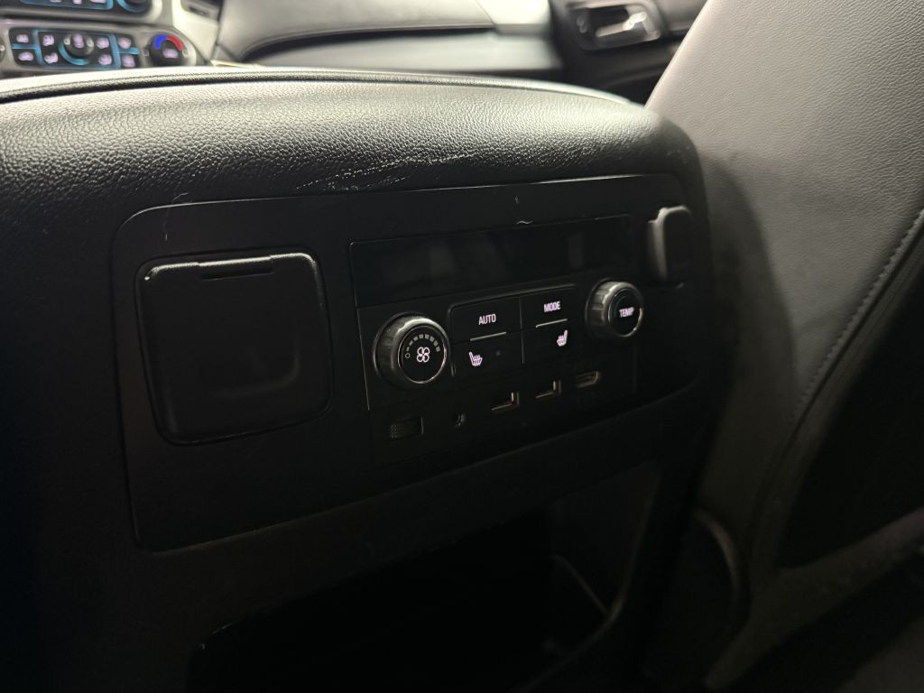 2018 Chevrolet Suburban Image 28