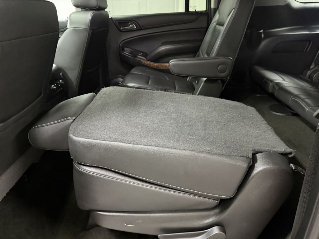 2018 Chevrolet Suburban Image 30