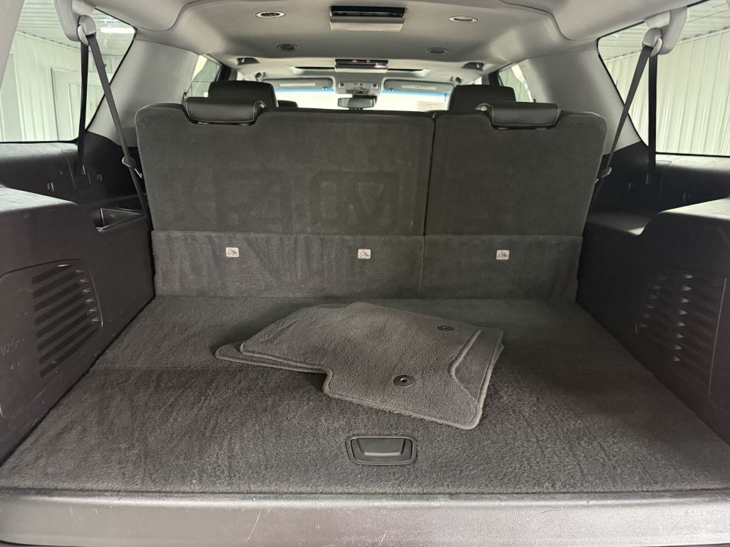 2018 Chevrolet Suburban Image 32