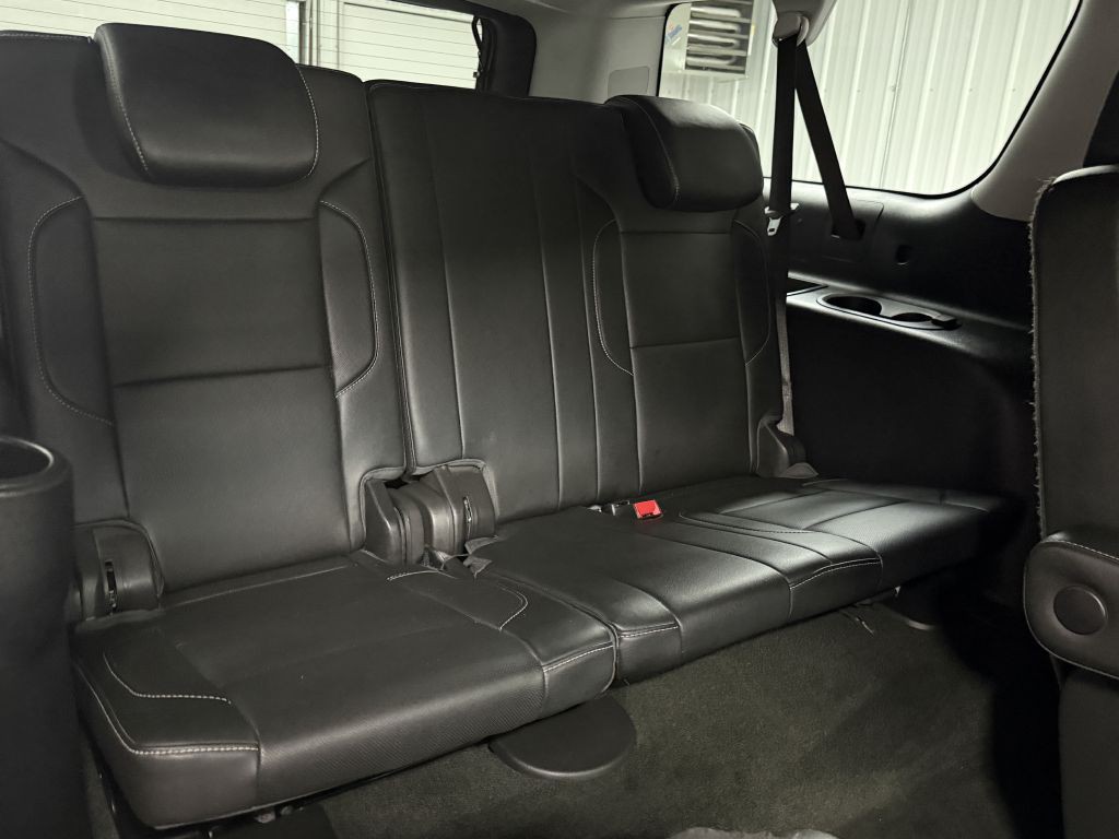 2018 Chevrolet Suburban Image 36