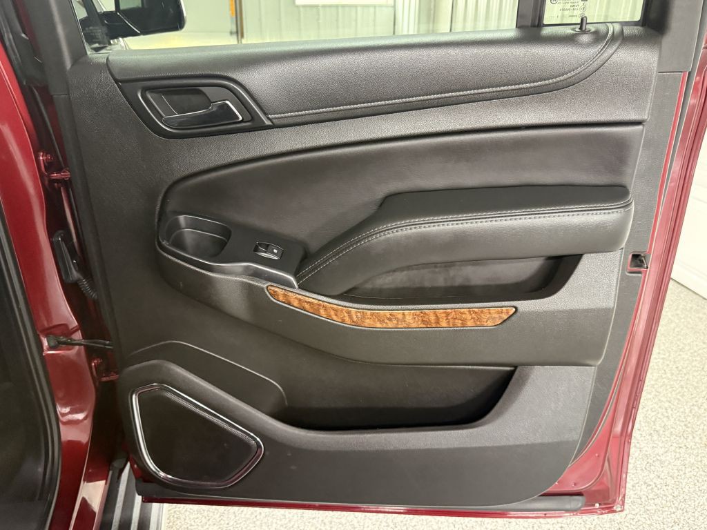 2018 Chevrolet Suburban Image 37