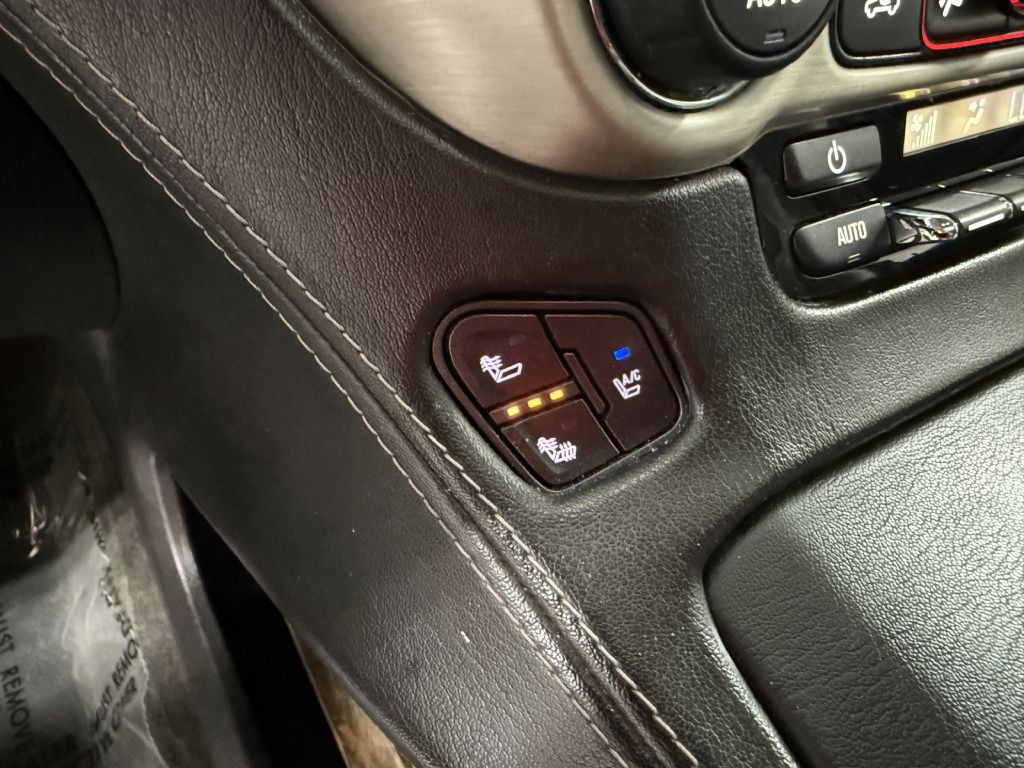 2015 GMC Yukon Image 25