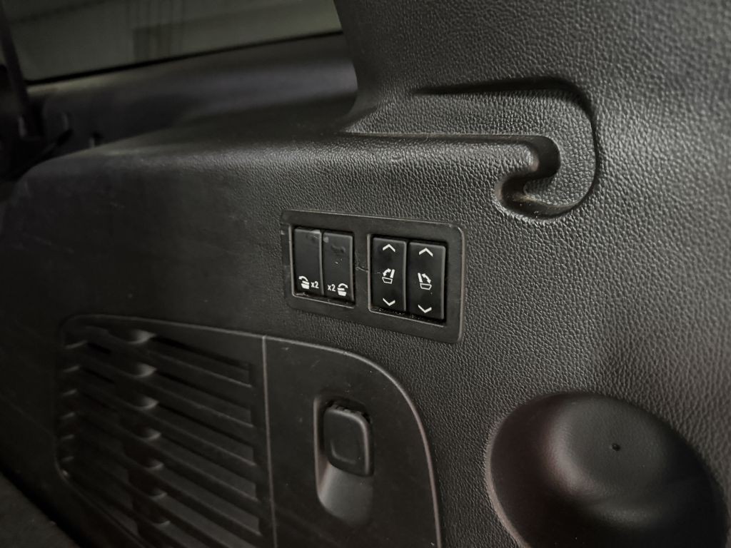 2015 GMC Yukon Image 37