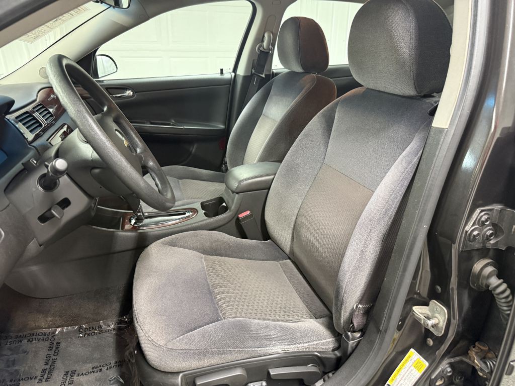 2009 Chevrolet Impala Image 8
