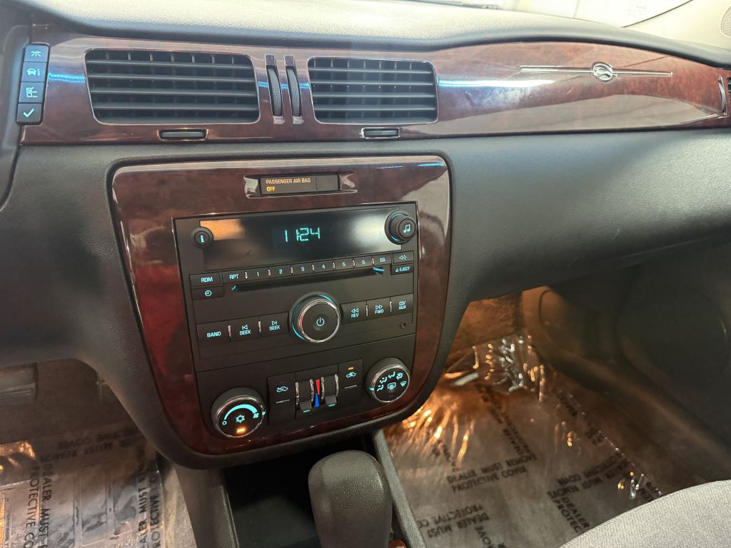 2009 Chevrolet Impala Image 11
