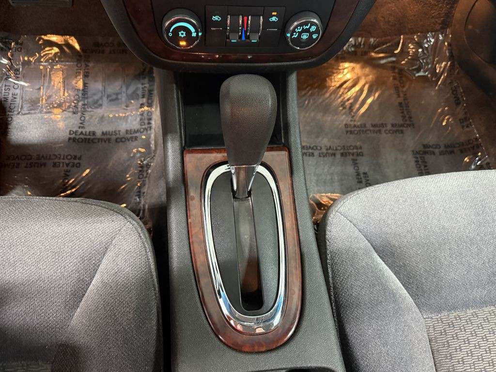 2009 Chevrolet Impala Image 13