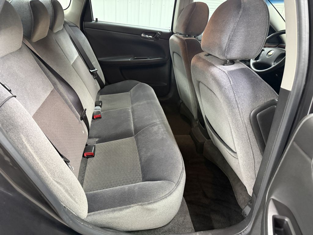 2009 Chevrolet Impala Image 21