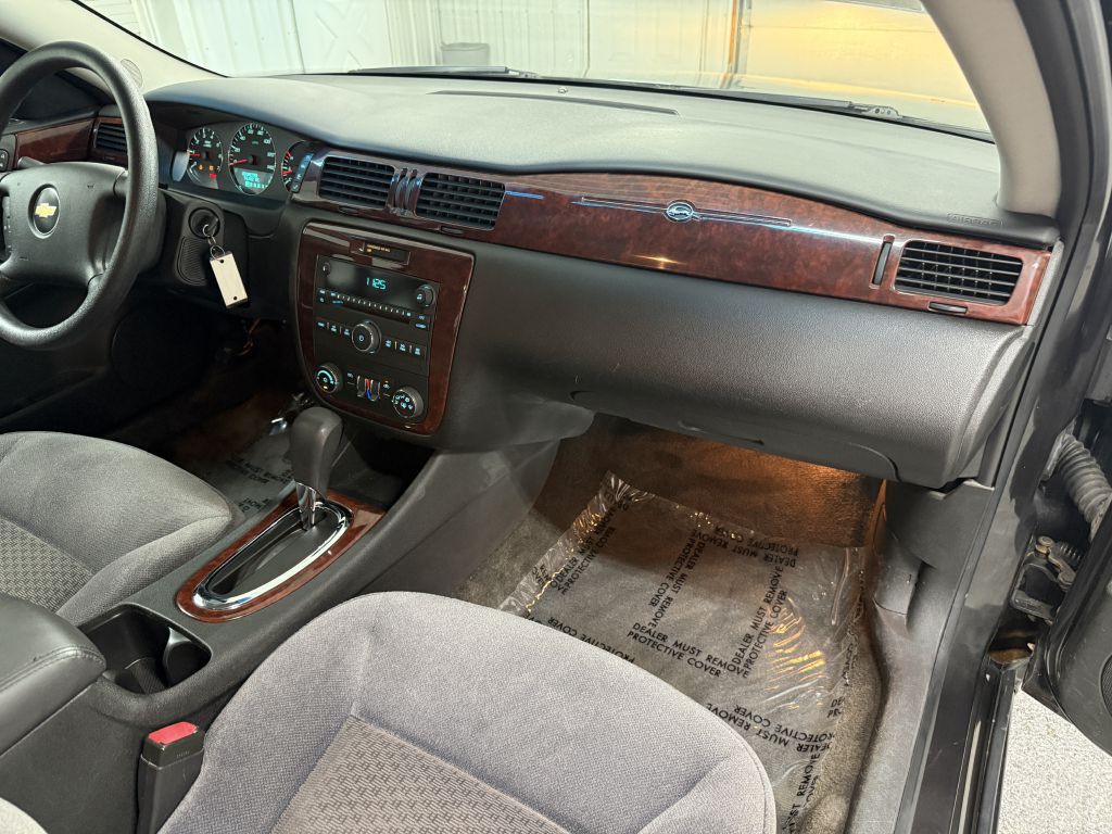 2009 Chevrolet Impala Image 26
