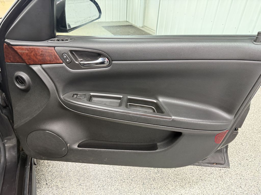 2009 Chevrolet Impala Image 27