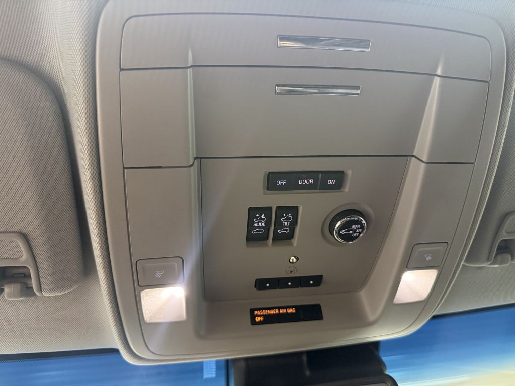 2019 Chevrolet Suburban Image 26