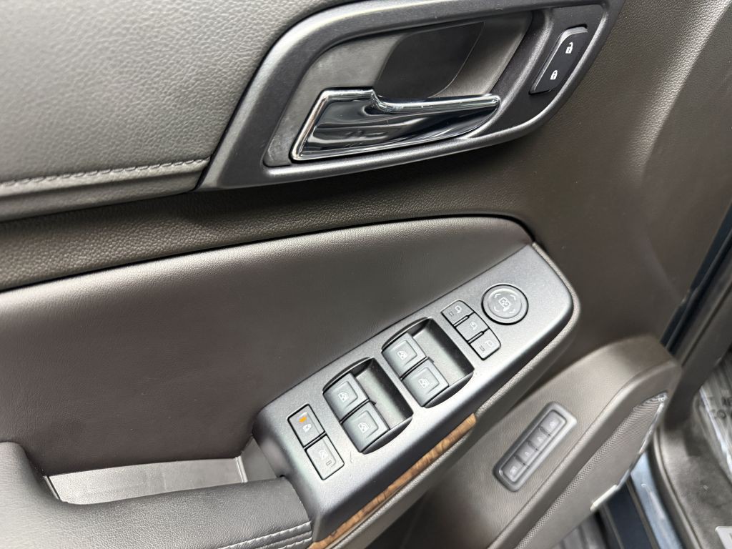2019 Chevrolet Suburban Image 29