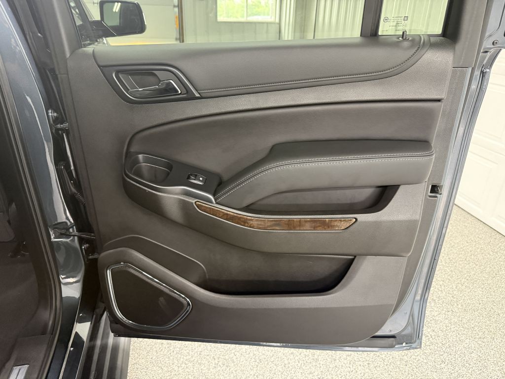 2019 Chevrolet Suburban Image 45