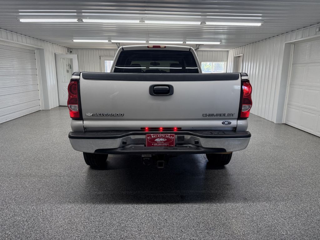 2004 Chevrolet Silverado 1500 Image 5
