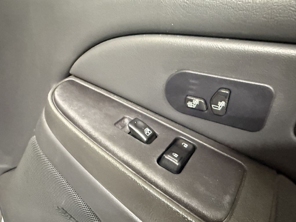 2004 Chevrolet Silverado 1500 Image 35