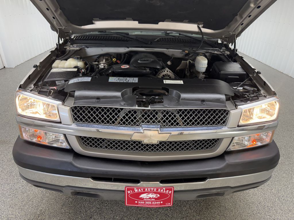 2004 Chevrolet Silverado 1500 Image 38