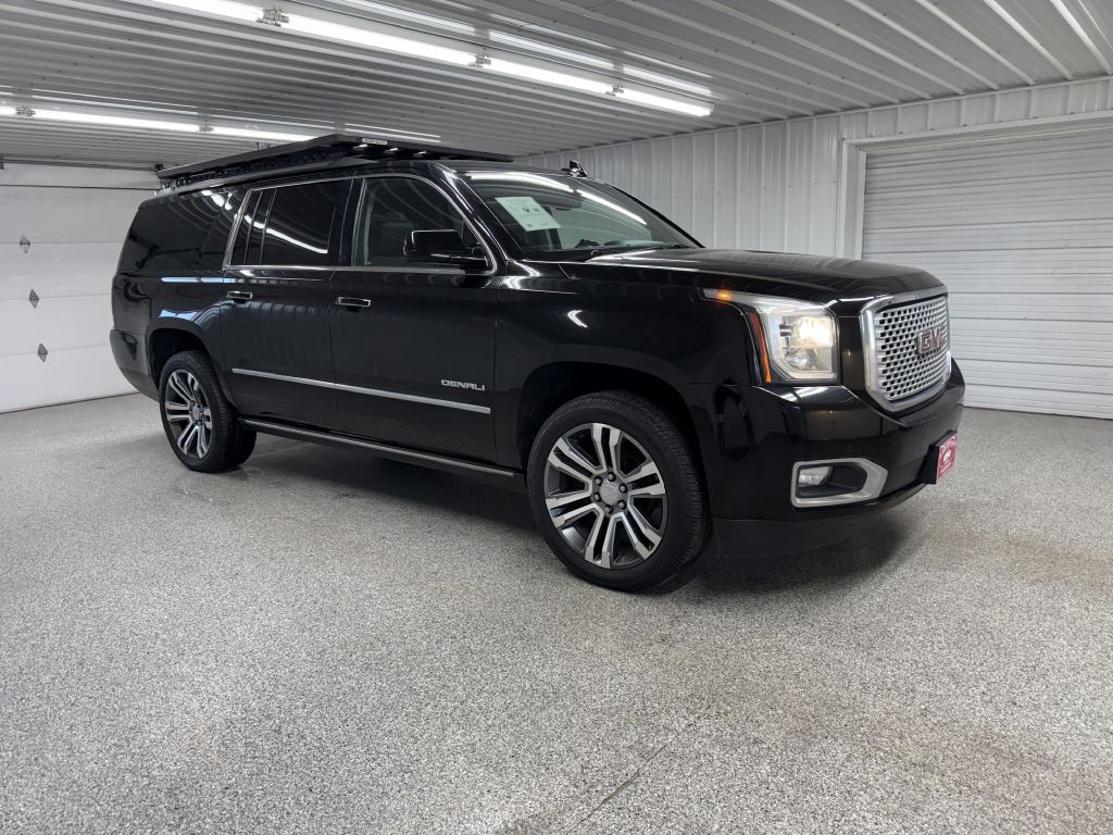 2017 GMC Yukon Image 1
