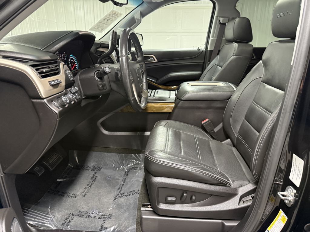 2017 GMC Yukon Image 11