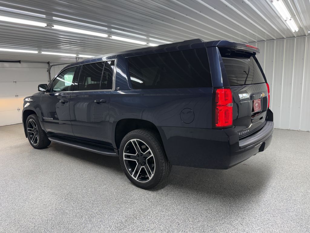 2019 Chevrolet Suburban Image 4