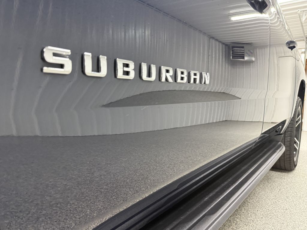 2019 Chevrolet Suburban Image 10