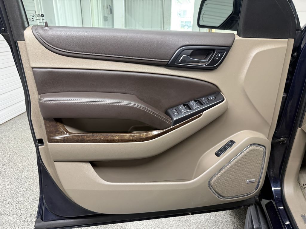 2019 Chevrolet Suburban Image 25