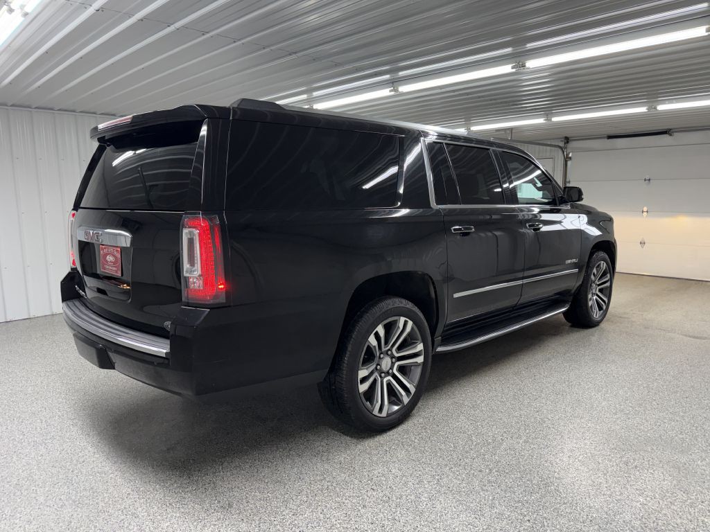 2020 GMC Yukon Image 7